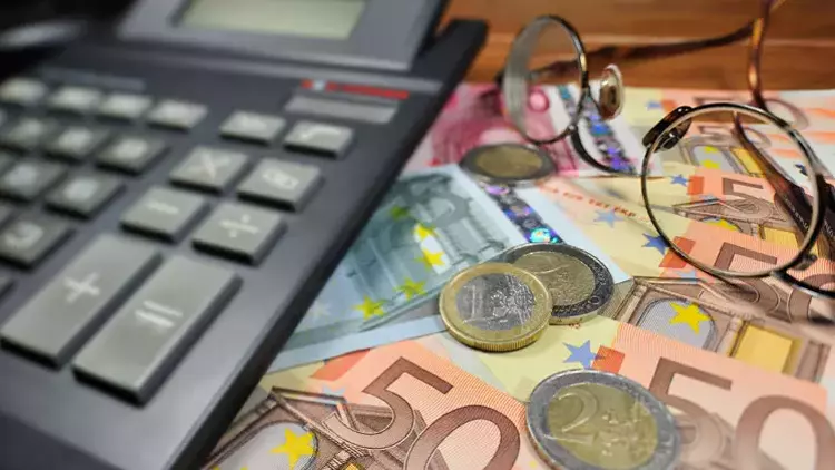 Sekiz başlıkta yurt dışında elde edilen gelirlere yönelik getirilen 20 yıllık gelir vergisi istisnası