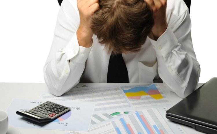 İşvereni maddi zarara uğratan işçinin iş sözleşmesinin feshi