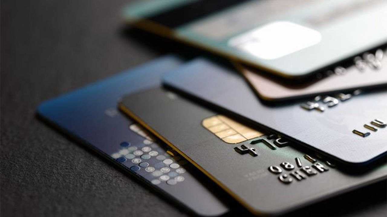 ﻿﻿Kredi kartları için emsal karar