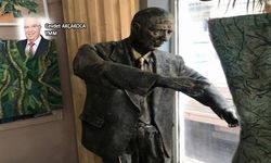 BEN ŞAŞIRDIM AMA MEĞER O BİR HEYKELMİŞ