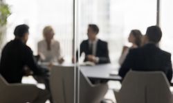 Disiplin kurulu kararıyla fesihlerde hak düşürücü süre ne zaman başlar?