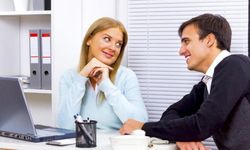 İş yerinde gönül ilişkisi işten atılma sebebi olur mu?