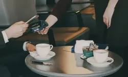 Hangi lokantada servis ücreti devam edecek?