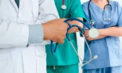 Sağlıkçılar yıpranma ile erken emekli olabiliyor