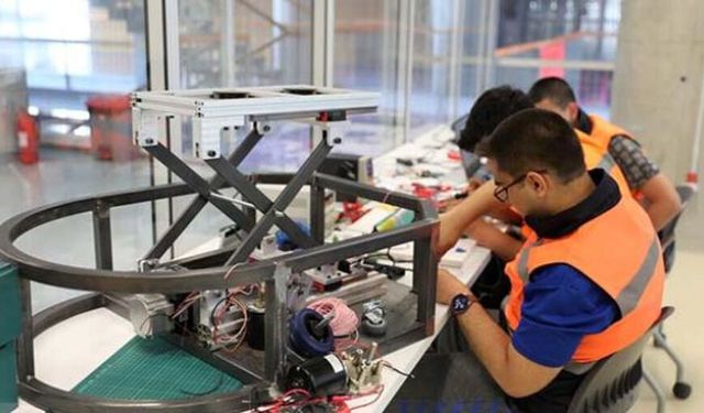 Bakanlık duyurdu: 40 meslek için yeterlilik belgesi zorunluluğu getirildi