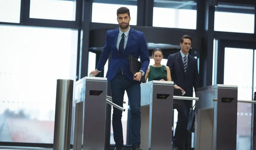 Yerine kart basma tazminatından etti