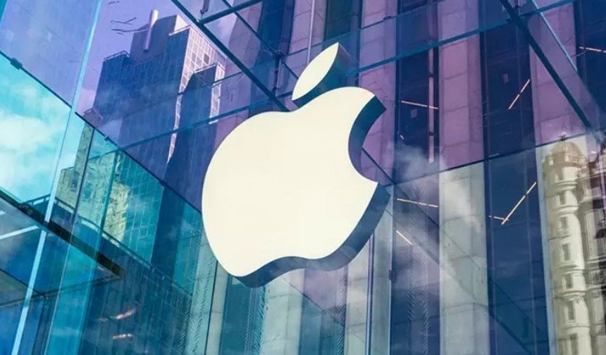 Apple ilk kez liderlik tacını aldı