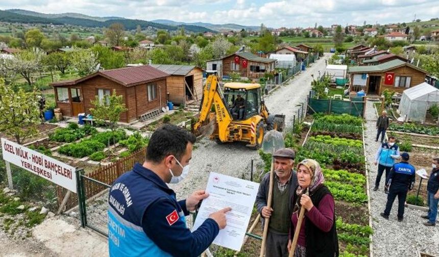 Elektrik, su, doğalgaz vermeyerek hobi bahçeleri sorunu çözülebilir mi?
