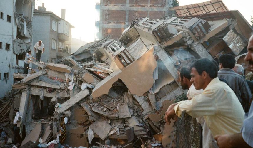 Deprem geçmedi, vergi hiç gitmedi: 27 yılda 41,8 milyar dolar…