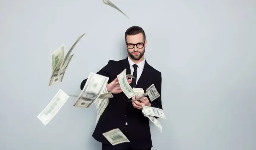 Banker faciasından fon krizine