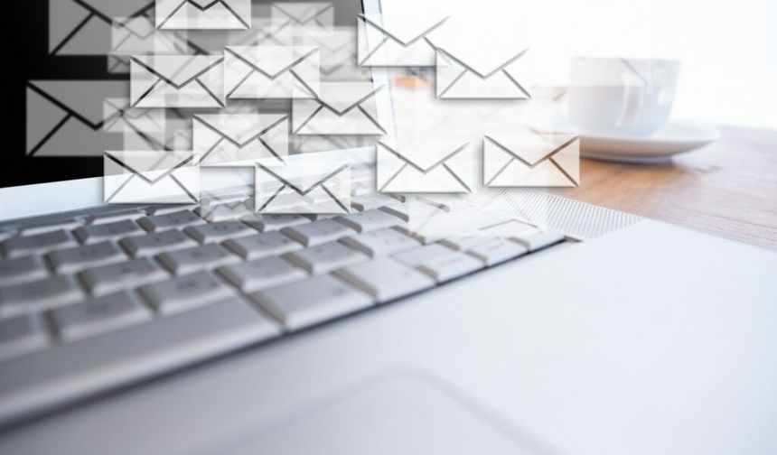 Kurumsal e-postada çalışan mahremiyeti