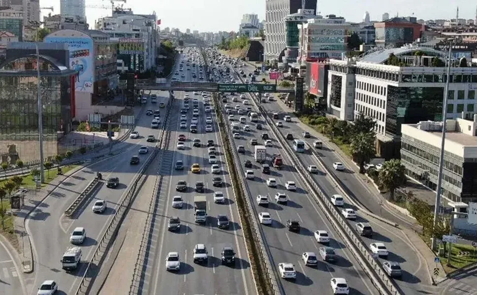 TÜİK açıkladı: Ocakta otomobil satışları düştü, araç sayısı yükseldi