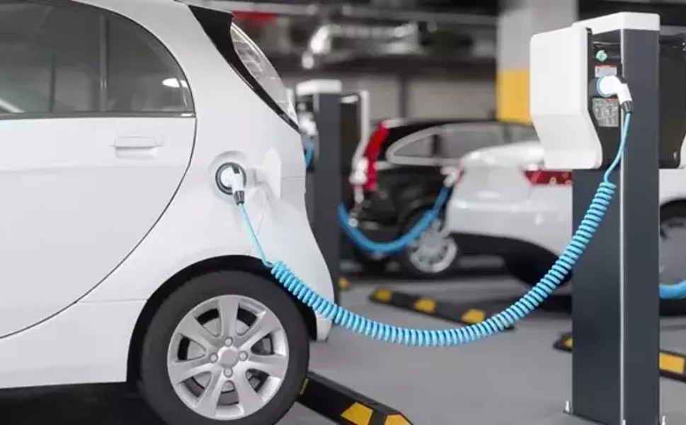 Akaryakıt pahalandı, elektrikli araç satışları patladı