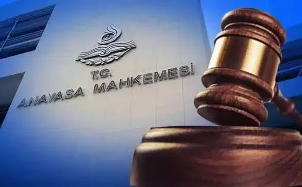 AYM vergi mükelleflerine elektronik tebligat yetkisini iptal etti