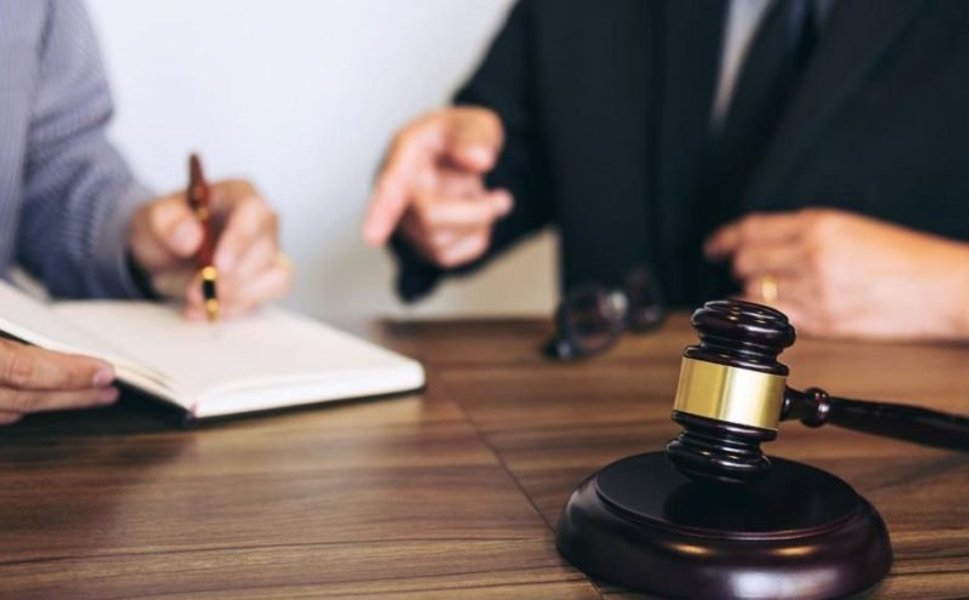 Şeref Oğuz yazdı: Kurumsallaşamayana anayasa ne yapsın?