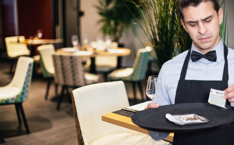 Restoran ve kafelerde kuver, servis ücreti gibi ek ödemeler kaldırılıyor